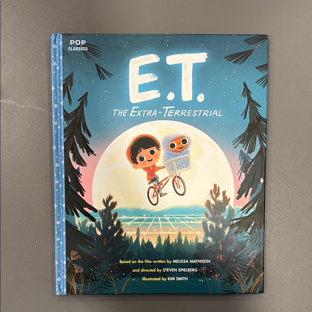E.T. The Extra-Terrestrial Pop Classics Book